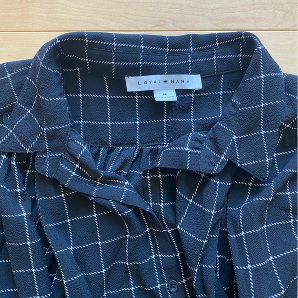 Loyal Hana black & white nursing/maternity top - Picture 4 of 4